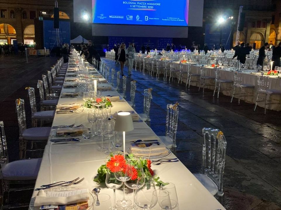 2 settembre, Cena di Gala in Piazza Maggiore